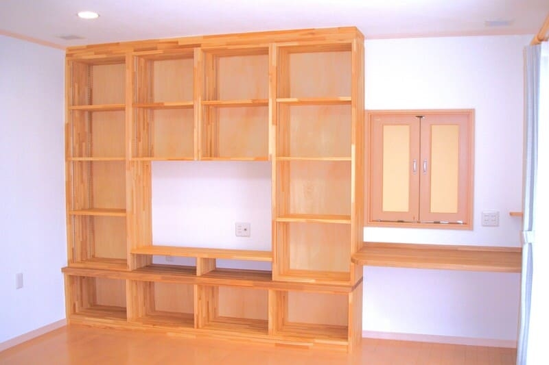 光とつながりを楽しむ家