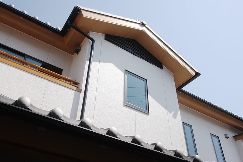 和の意匠を大切にしながらも、現代の暮らしに寄り添う家