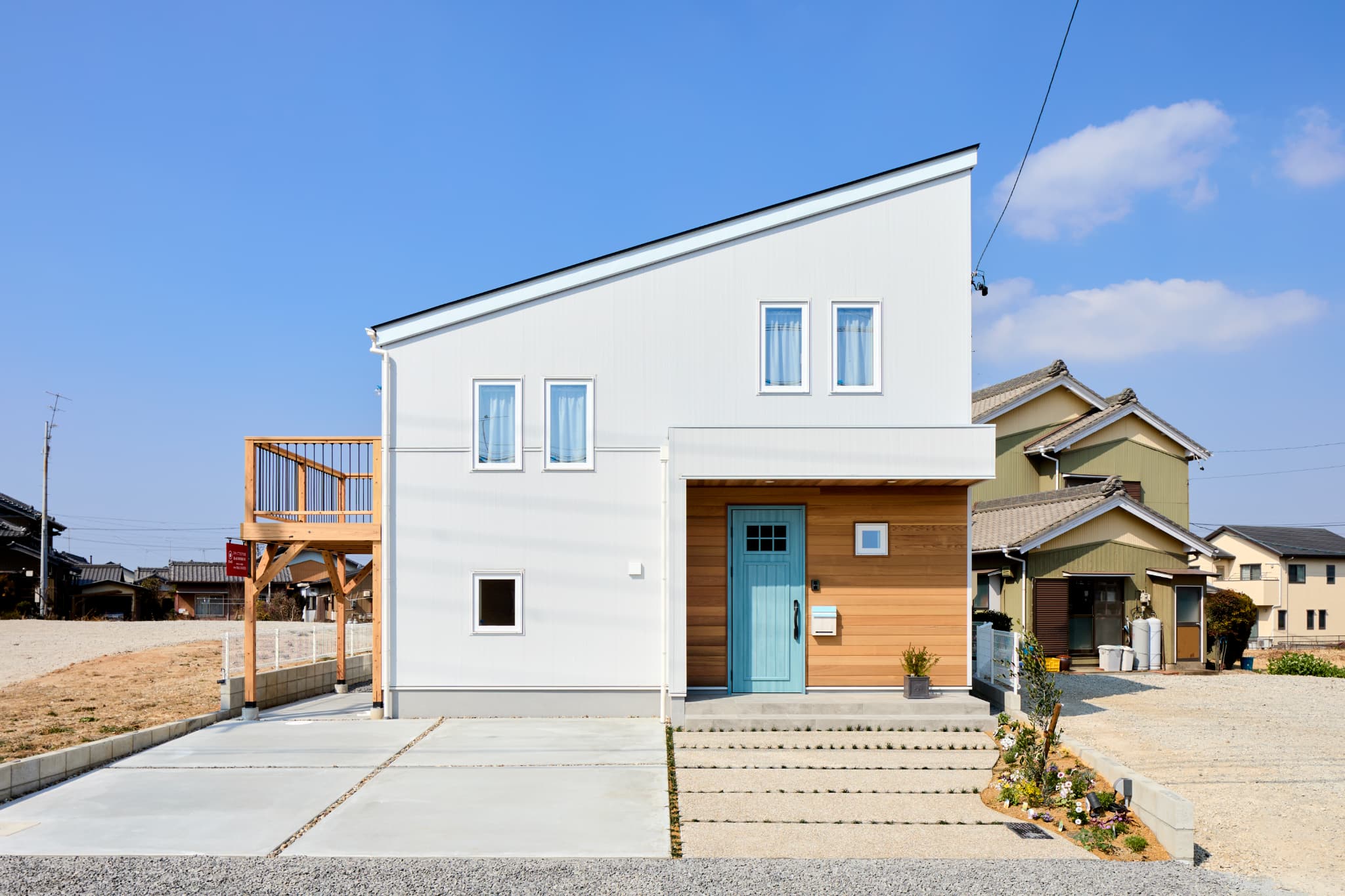 雑貨屋さん風 スキップフロアのかわいいお家外見